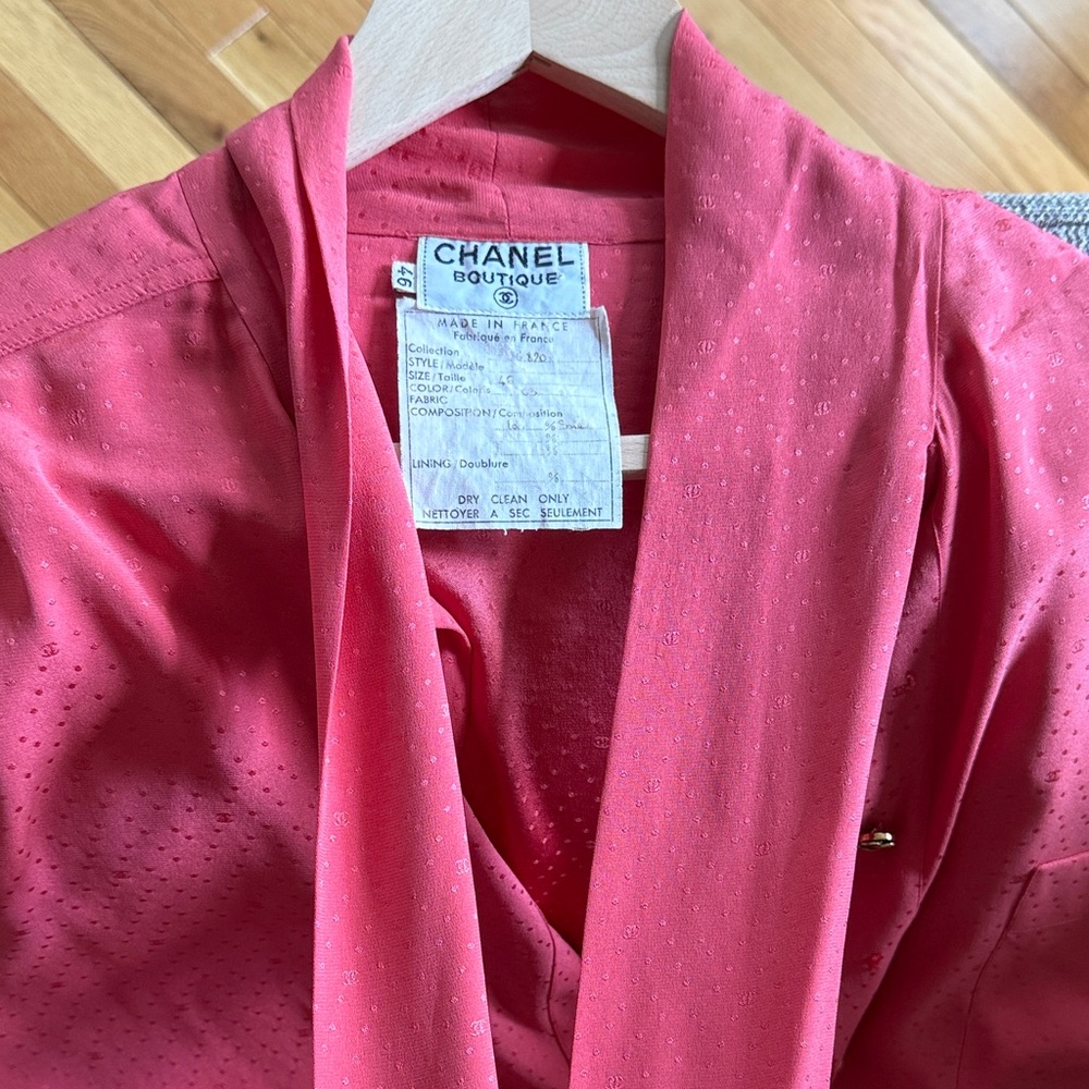 CHANEL Boutique silk blouse, 100% silk